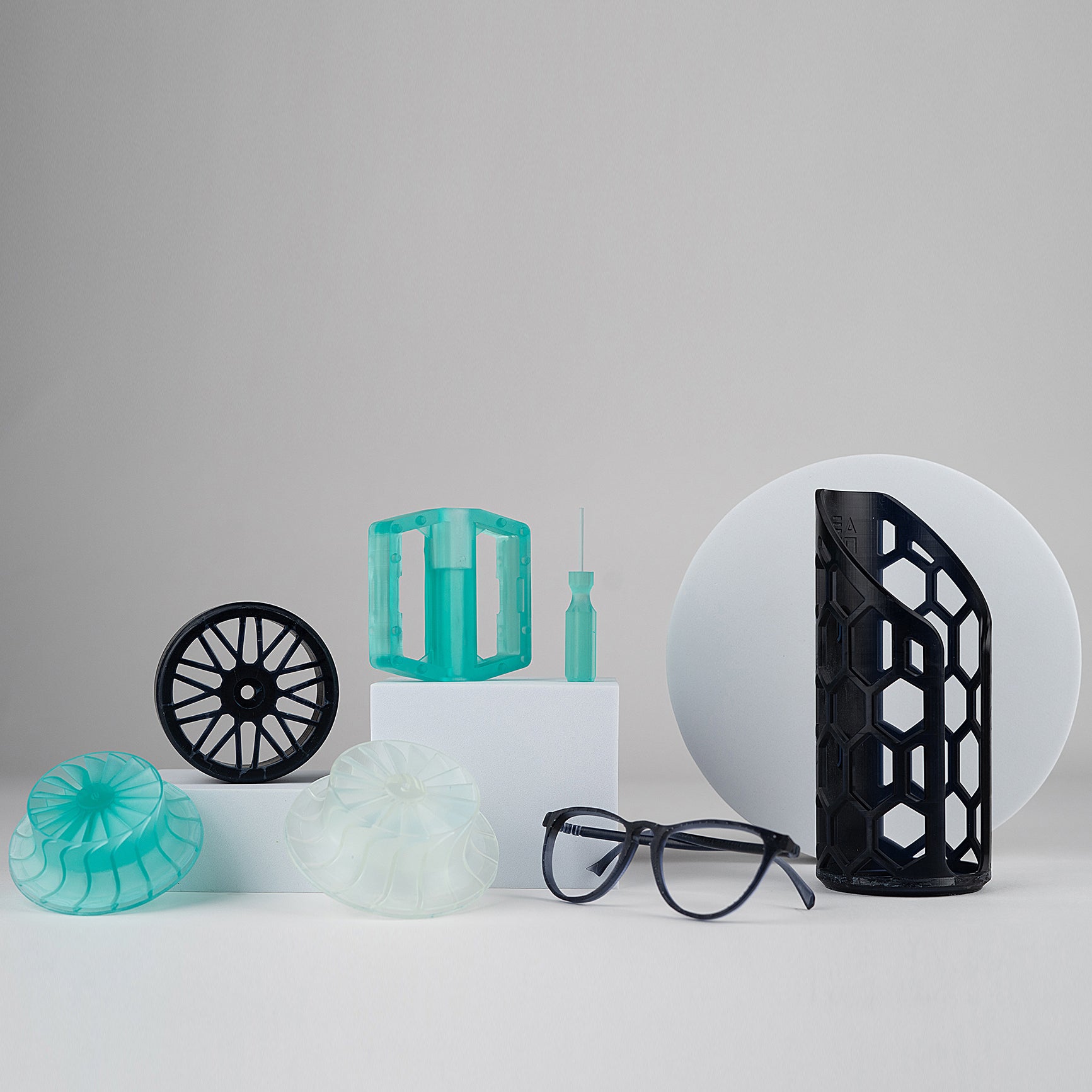 Siraya Tech Blu Tough resin, Tenacious Flexible resin, Blu Clear V2 resin. Engineering resin for LCD/DLP 3D printers